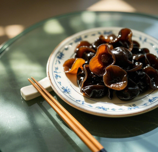 木耳久泡真的會產生劇毒嗎？食品安全檢測儀的原理與應用